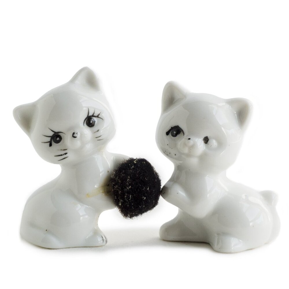 Vintage White Cat set Figurines